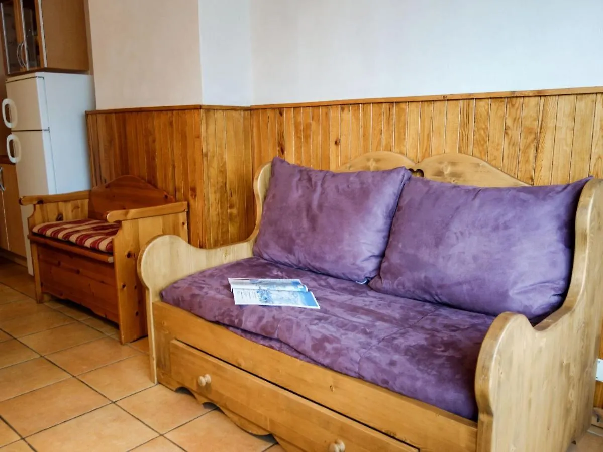 Apartment Le 2100 A Et B - Lavachet-7 By Interhome